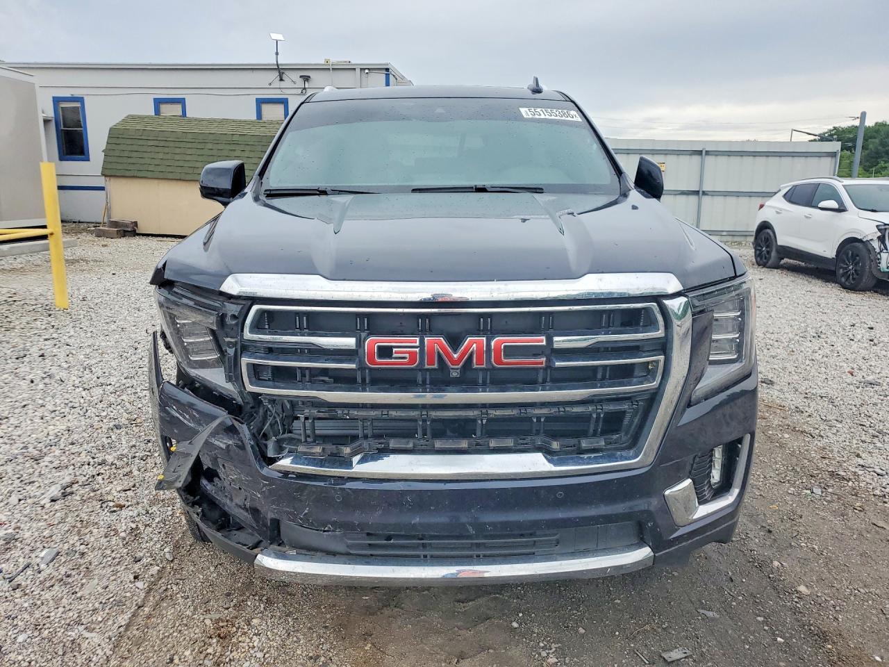 2023 GMC Yukon Slt - Image 5