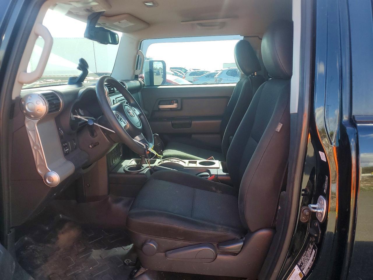 2011 Toyota Fj Cruiser Base - Image 7