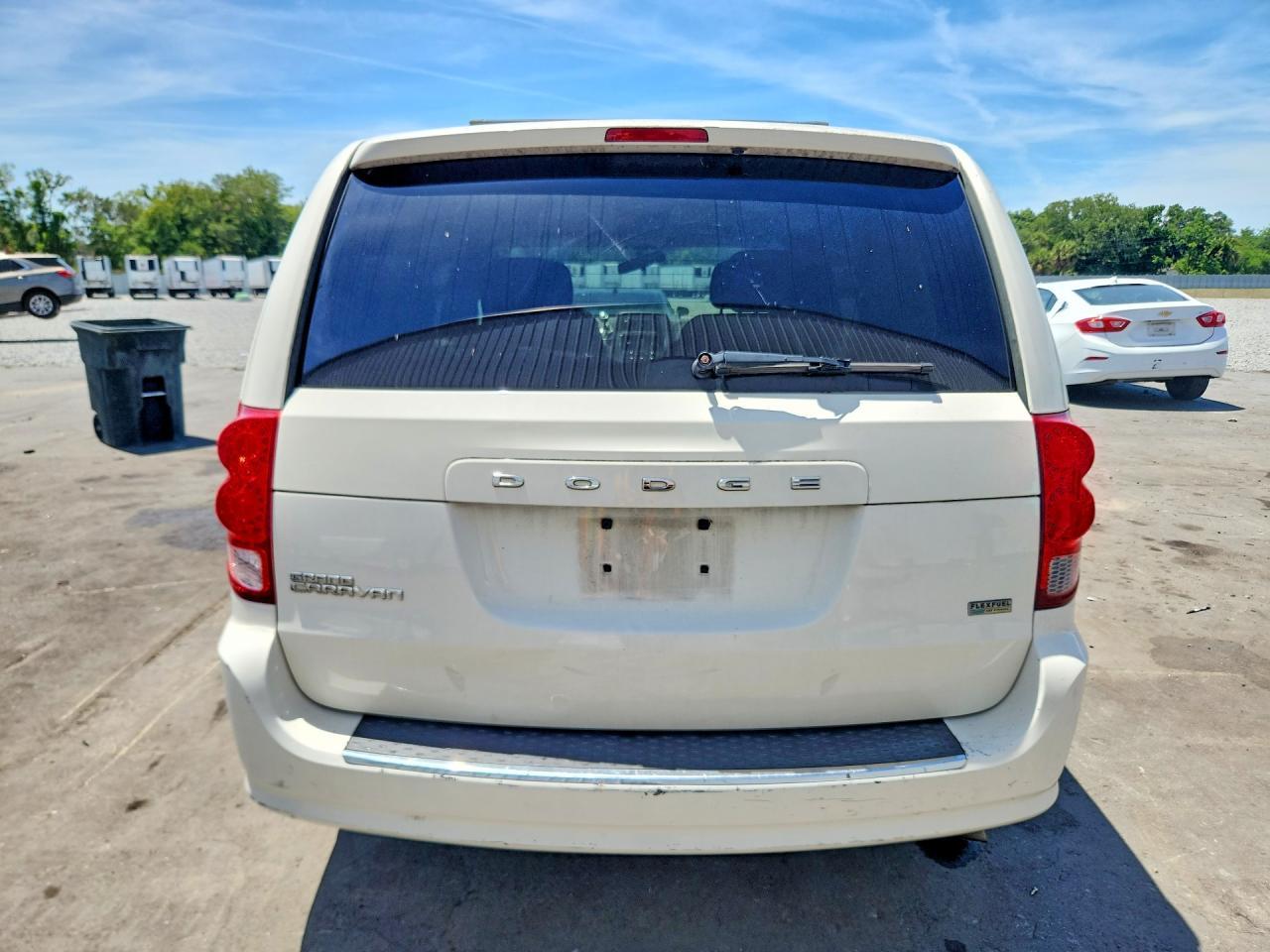 2013 Dodge Grand Caravan Sxt - Image 6