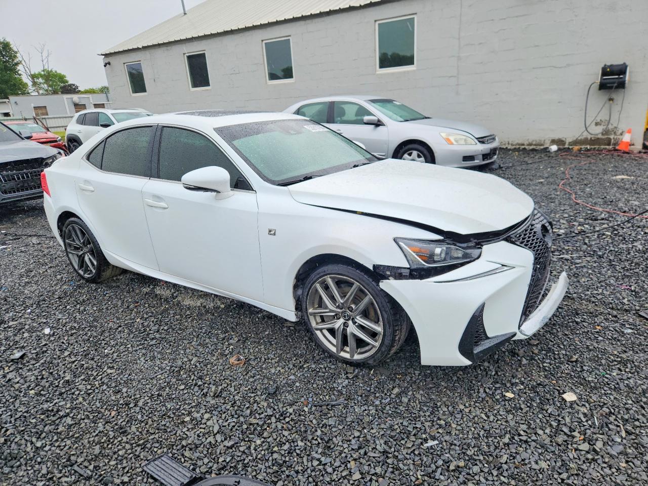 2017 Lexus Is 300 - Фото 4