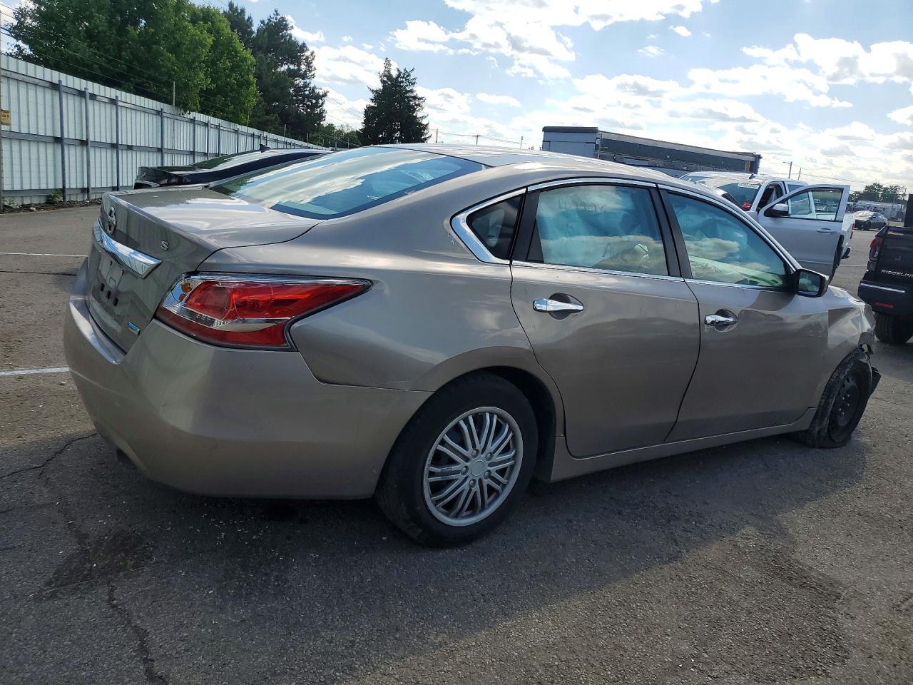 2014 Nissan Altima 2.5 S - Фото 3