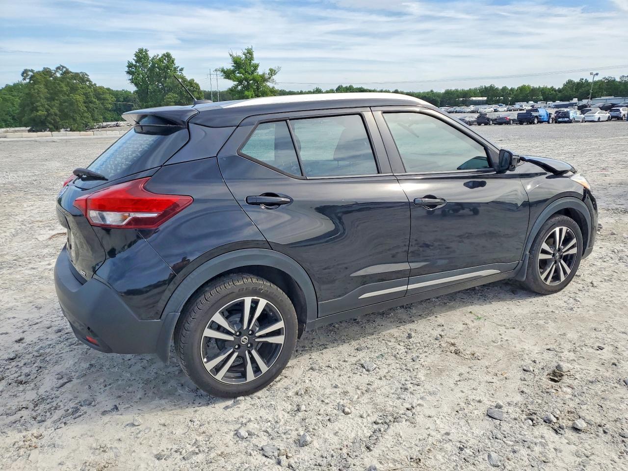 2018 Nissan Kicks Sr - Фото 3