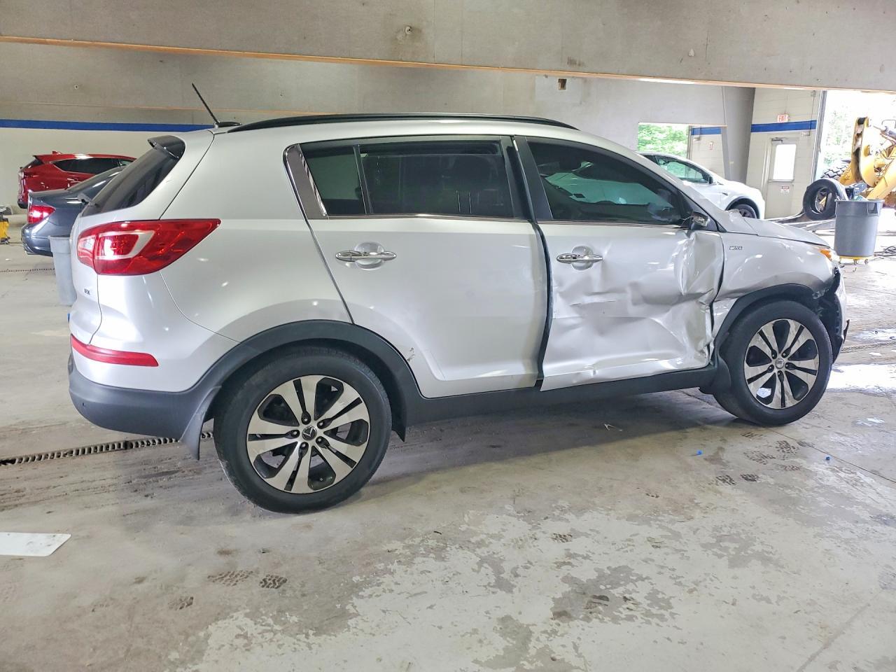 2012 Kia Sportage Ex - Image 3