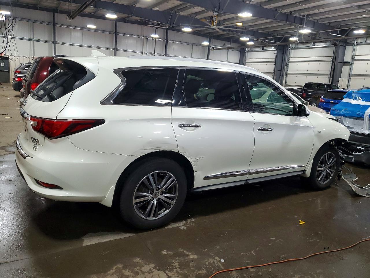 2016 Infiniti Qx60 Base - Фото 3