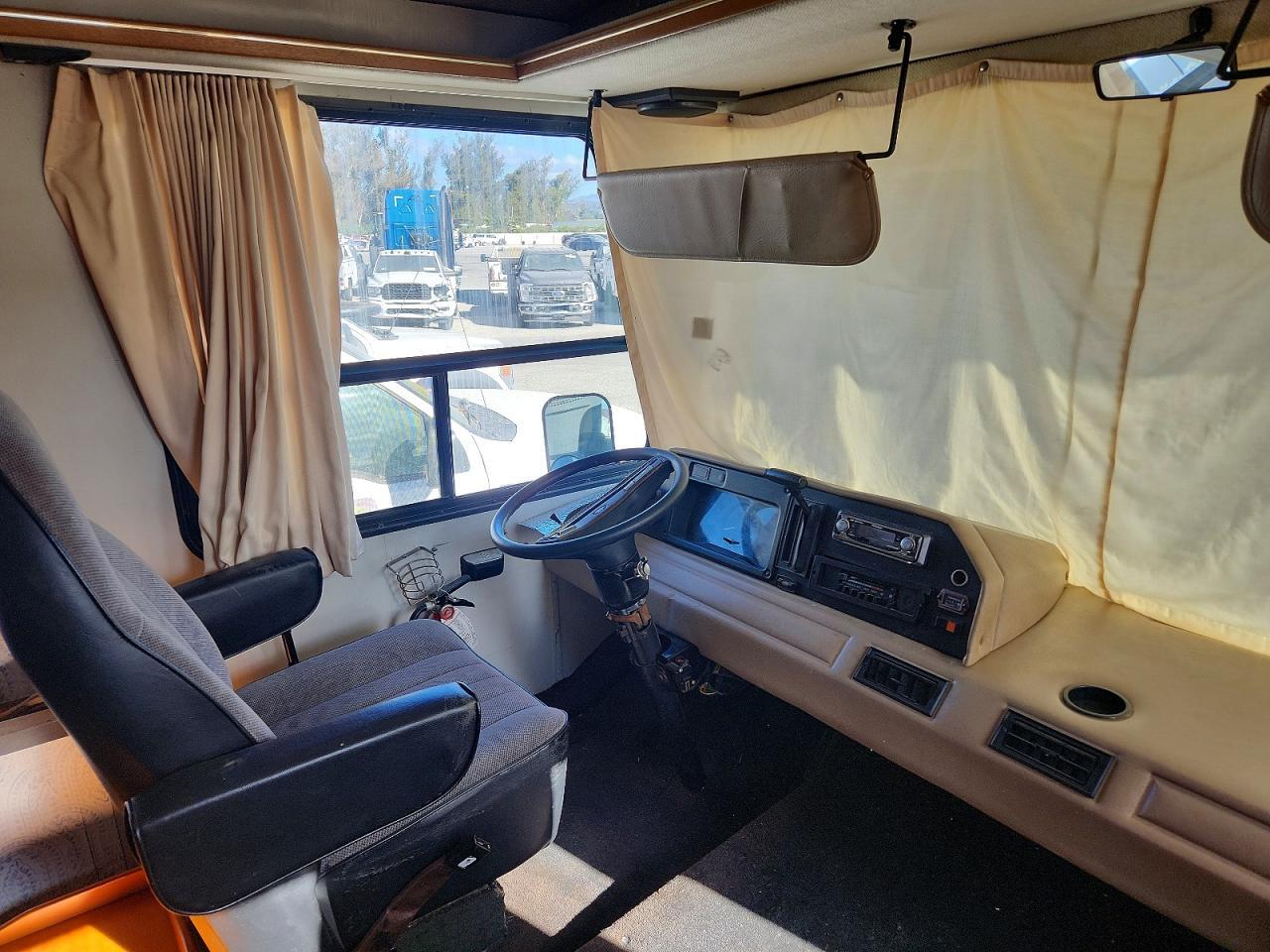 1990 Ford E350 Rv - Фото 5