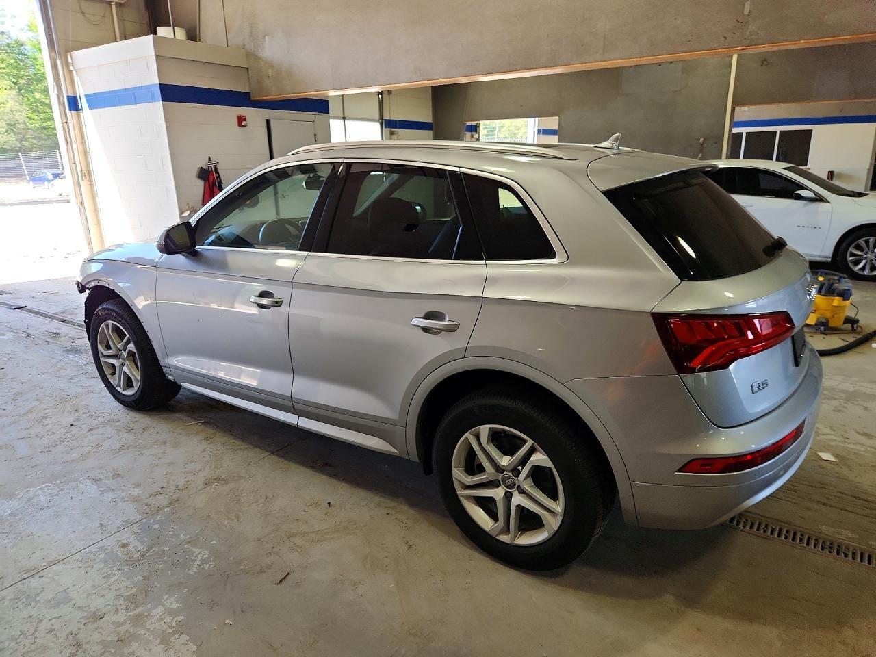 2018 Audi Q5 Premium Plus - Фото 2