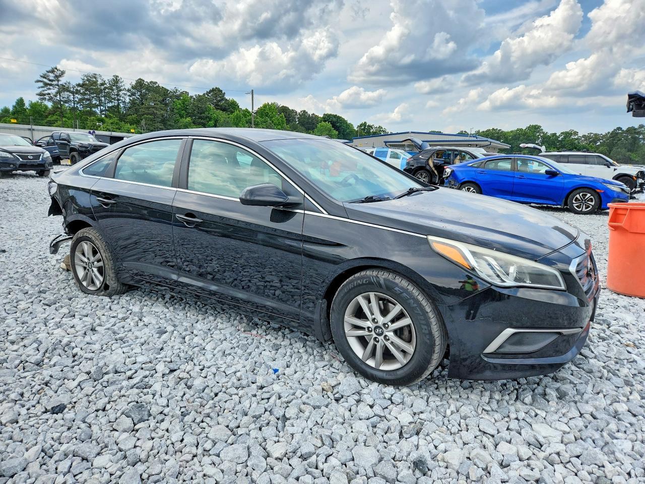 2017 Hyundai Sonata Se - Image 4