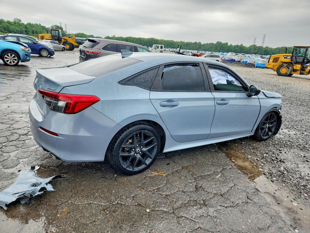 2023 Honda Civic Sport - Image 3