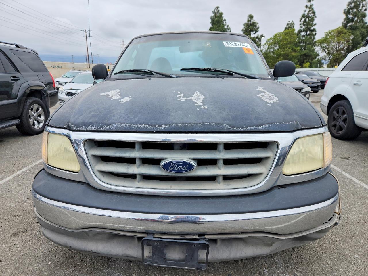 2003 Ford F150 - Image 5
