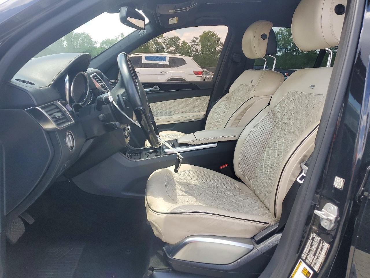 2016 Mercedes-Benz Gl 550 4Matic - Image 7