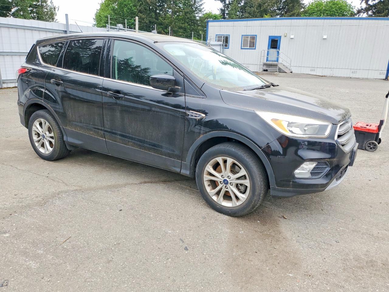 2017 Ford Escape Se - Фото 4