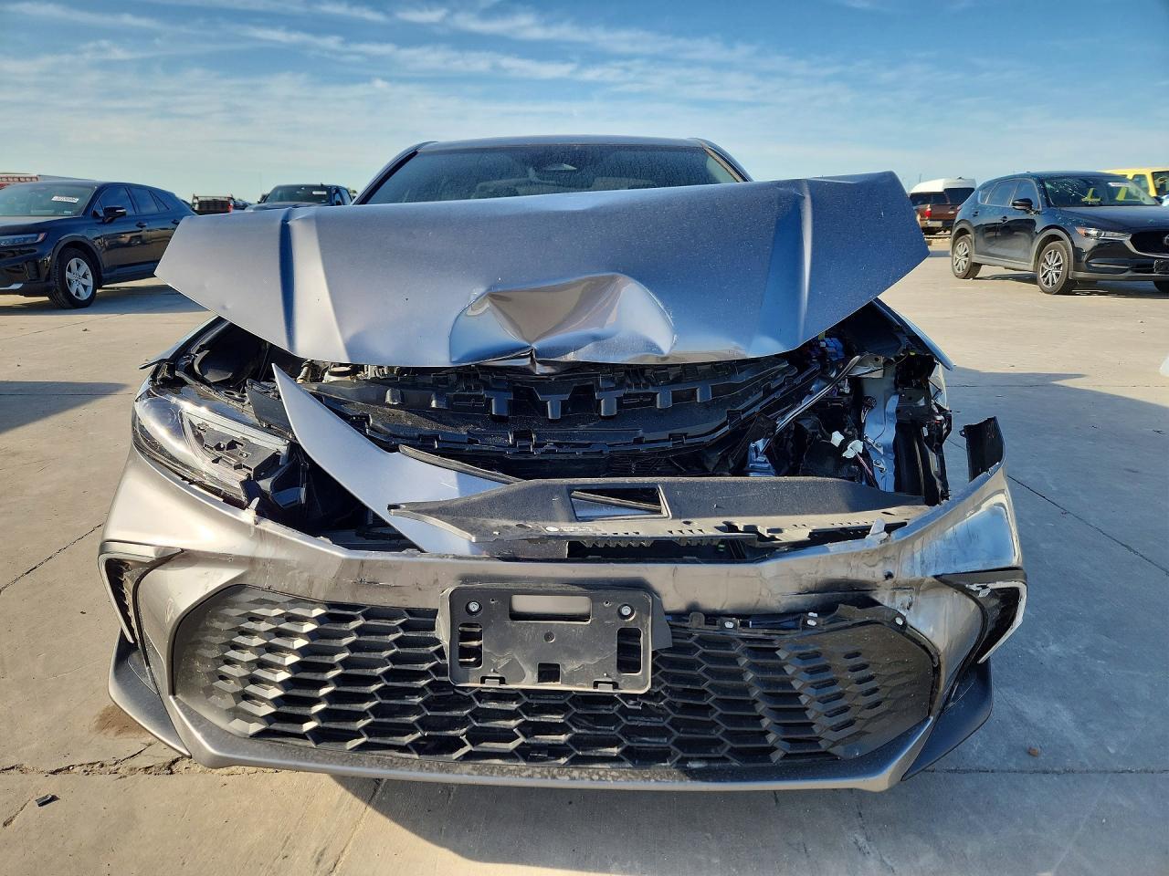 2025 Toyota Camry Se - Фото 5
