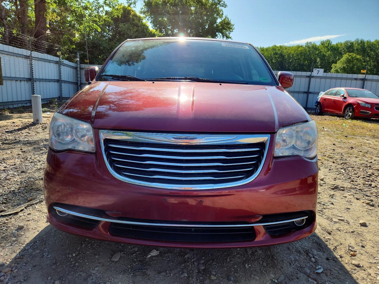 2013 Chrysler Town & Country Touring - Image 5