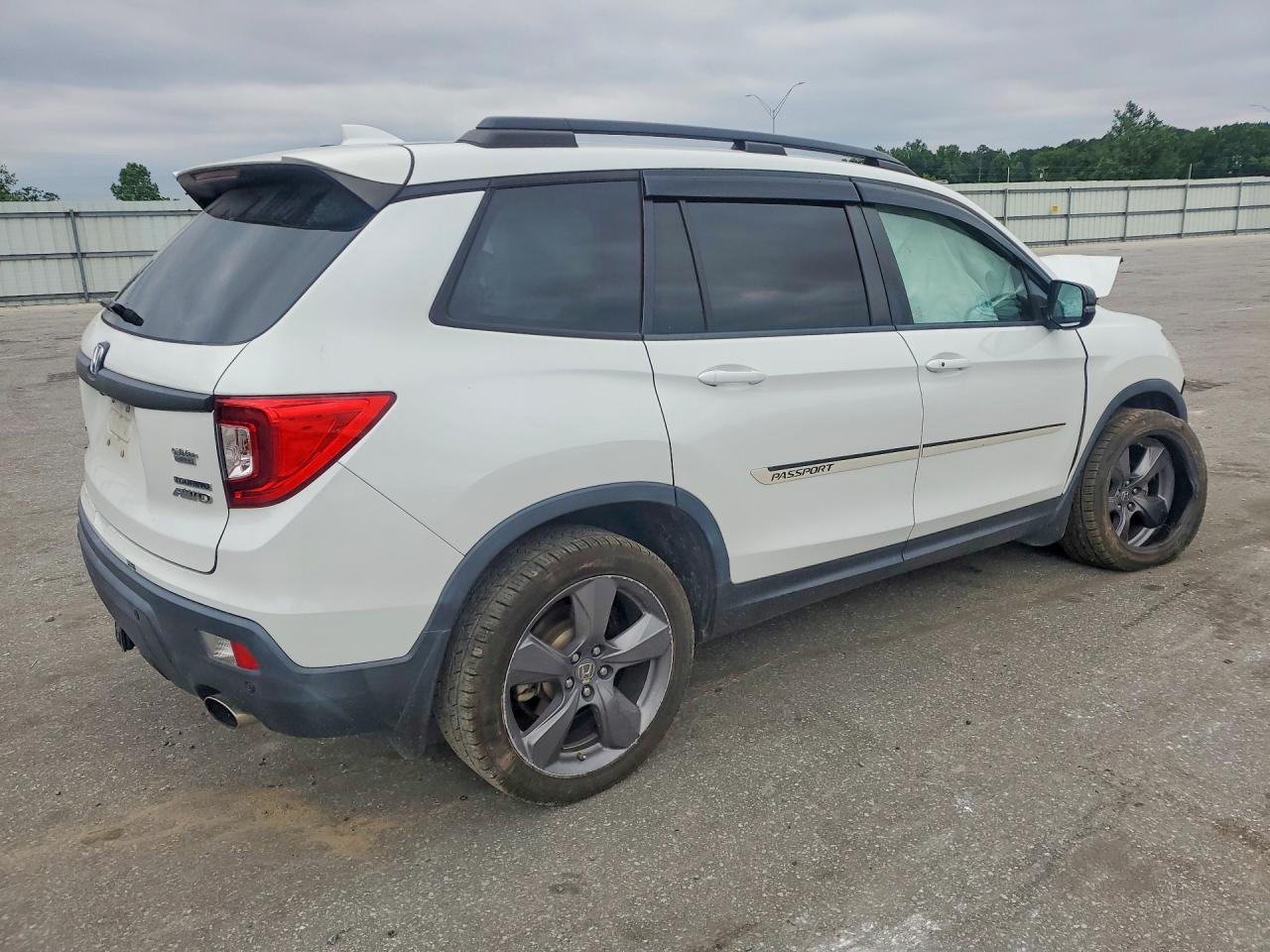 2019 Honda Passport Touring - Фото 3