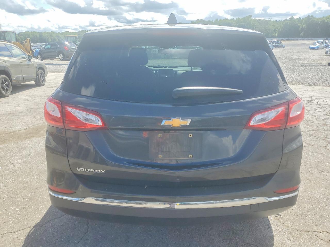 2018 Chevrolet Equinox Ls - Фото 6