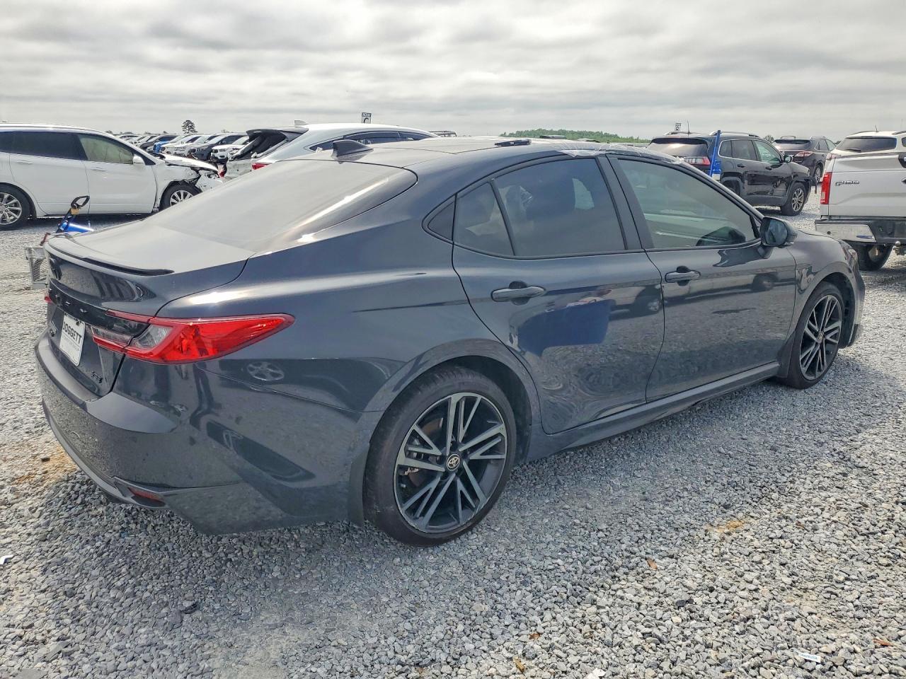 2025 Toyota Camry Xse - Фото 3