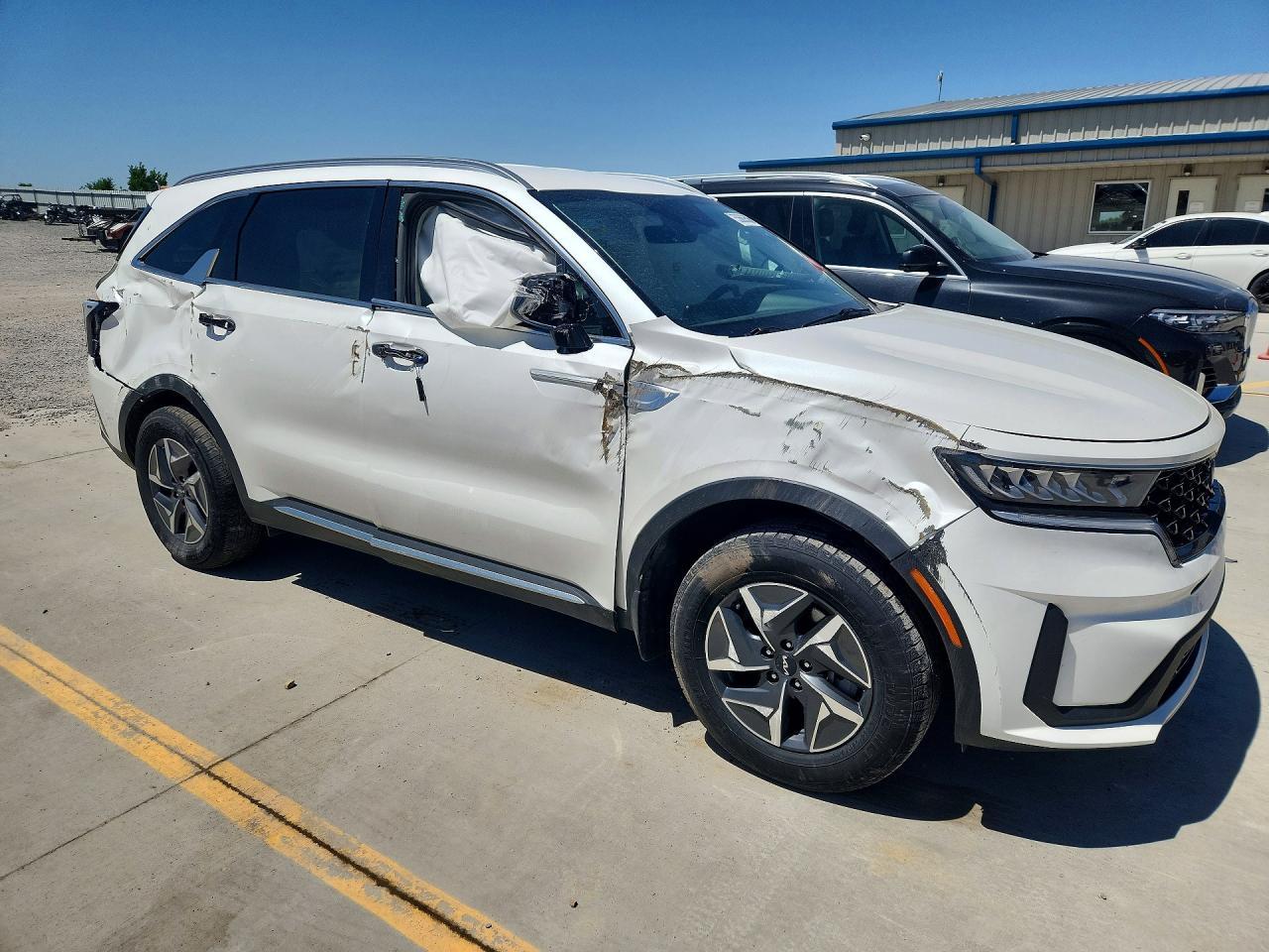 2022 Kia Sorento S - Image 4