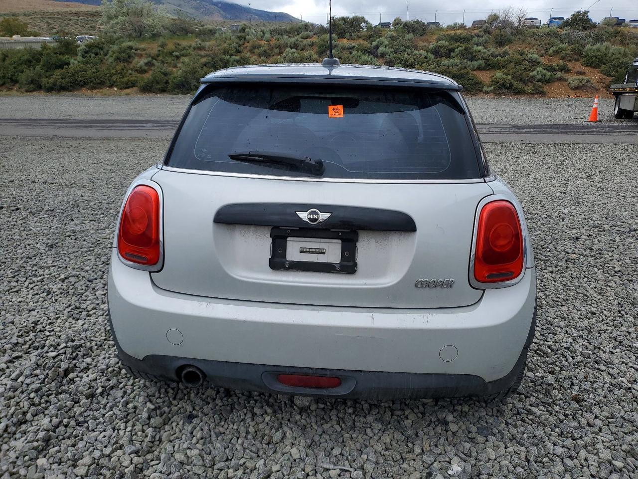 2017 Mini Cooper - Image 6