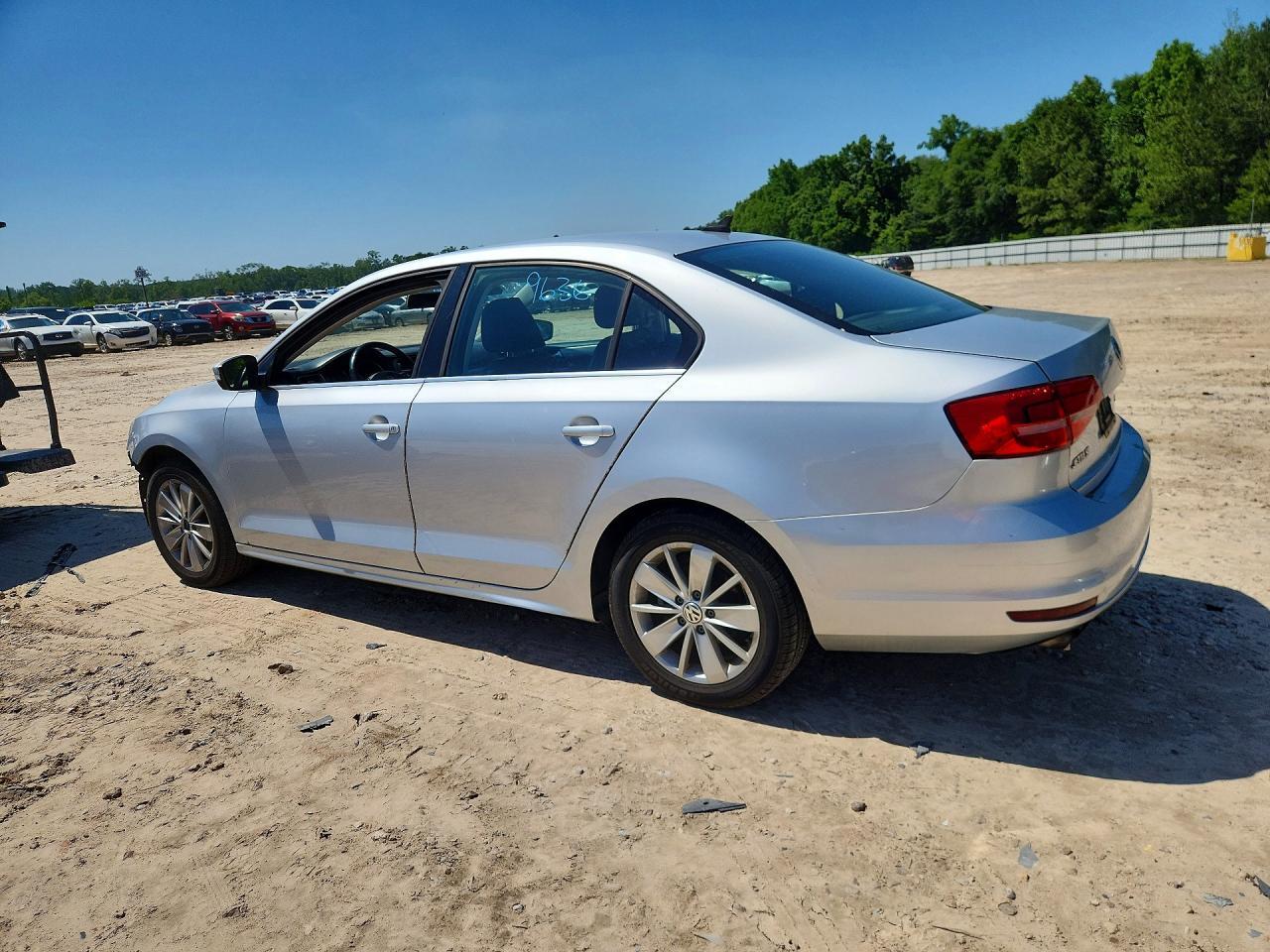 2015 Volkswagen Jetta Se - Фото 2