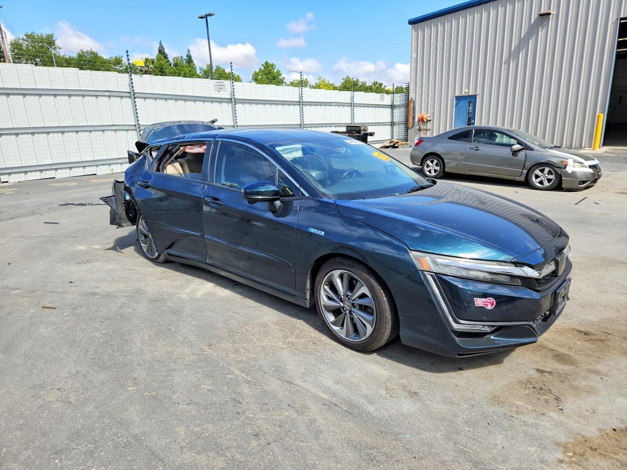 2018 Honda Clarity Touring - Image 4