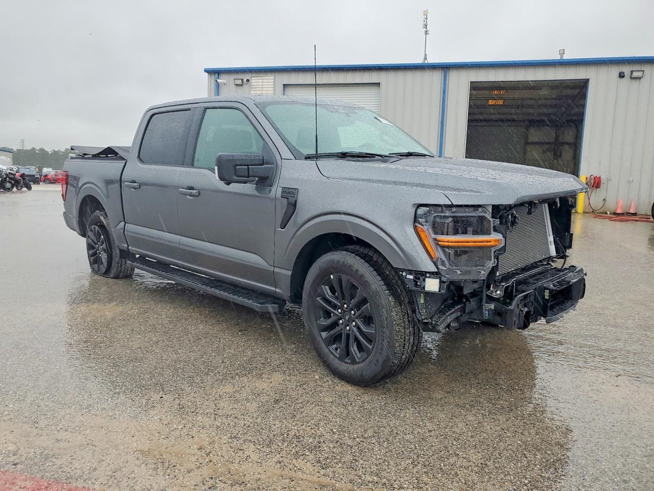 2025 Ford F150 Xlt - Image 4