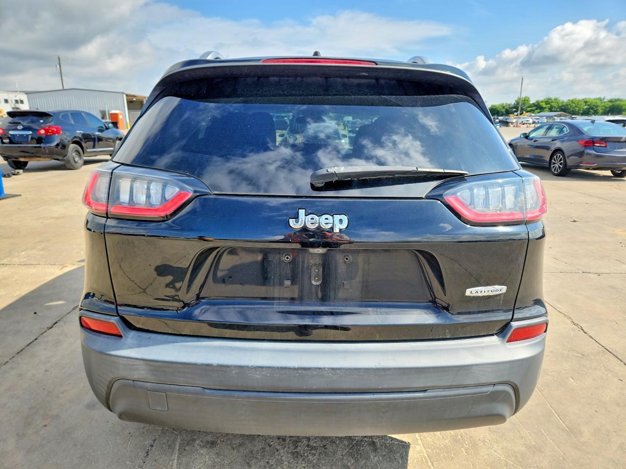 2019 Jeep Cherokee Latitude - Image 6