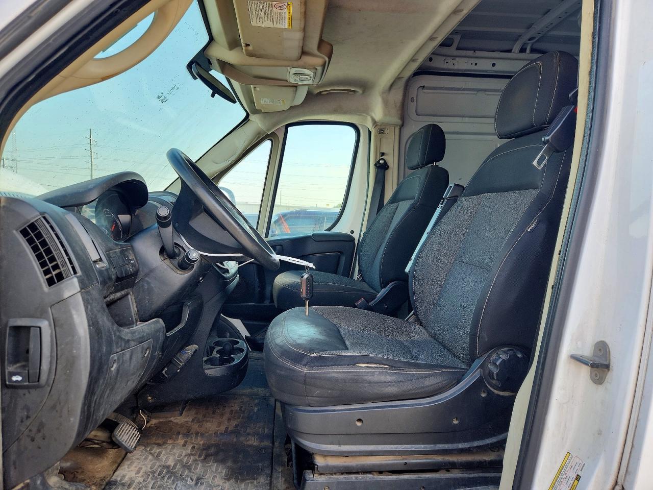 2021 Ram Promaster 2500 Delivery Van - Фото 7
