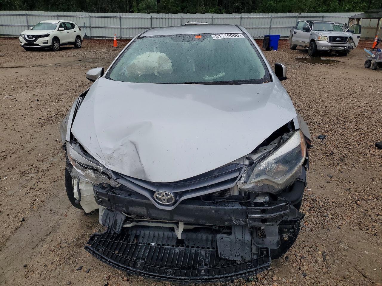 2015 Toyota Corolla Le - Image 5