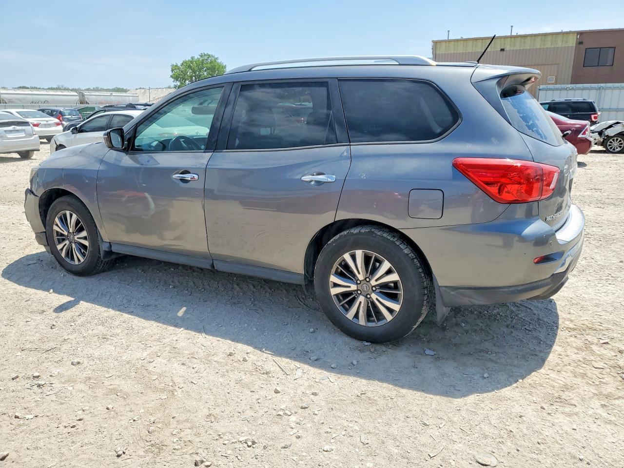 2018 Nissan Pathfinder Sv - Фото 2