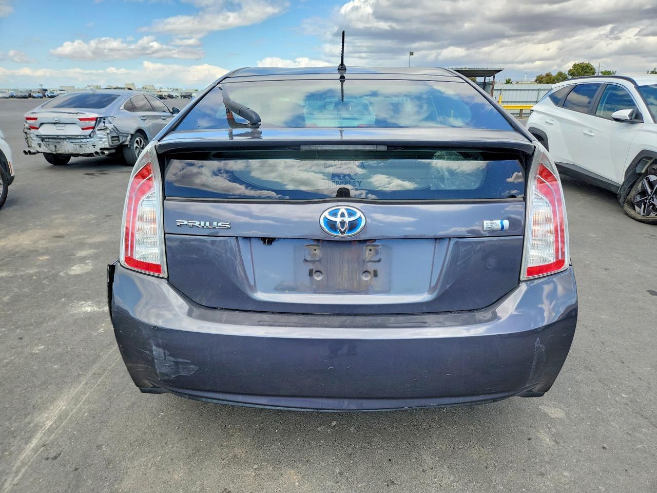 2012 Toyota Prius Two - Фото 6