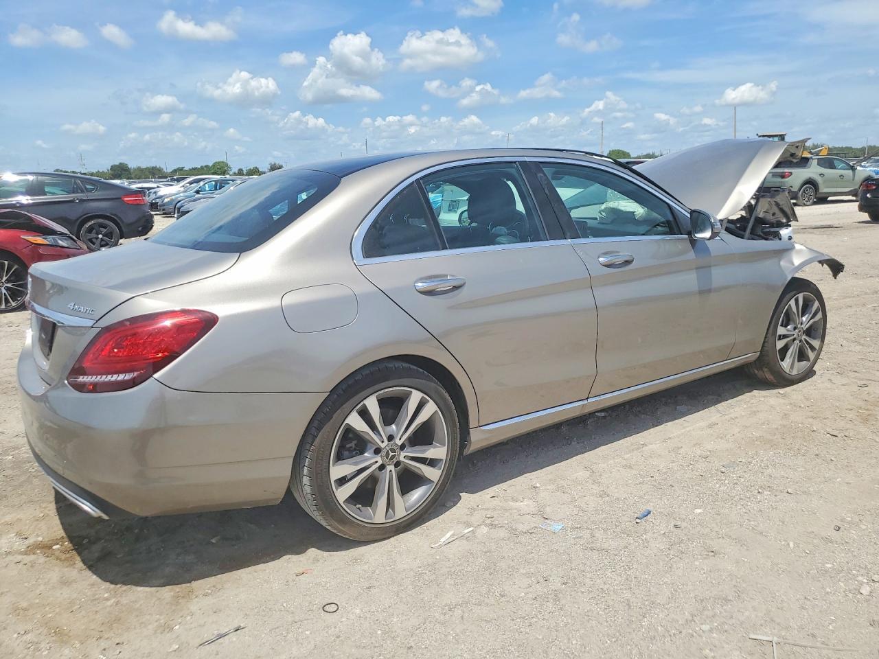 2019 Mercedes-Benz C 300 4Matic - Image 3