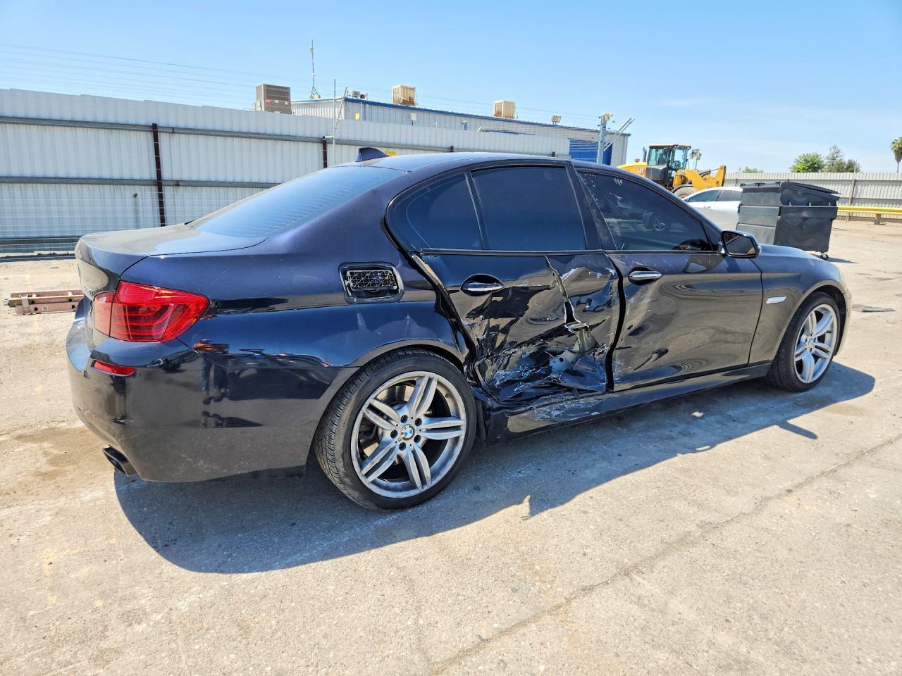 2016 BMW 550 Xi - Фото 3