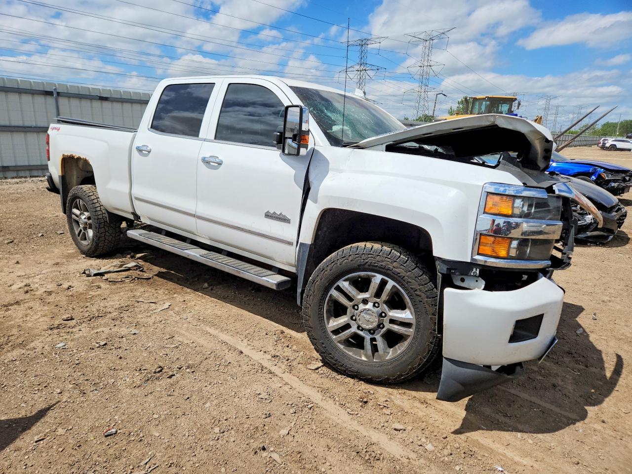 2016 Chevrolet Silverado K2500 High Country - Фото 4