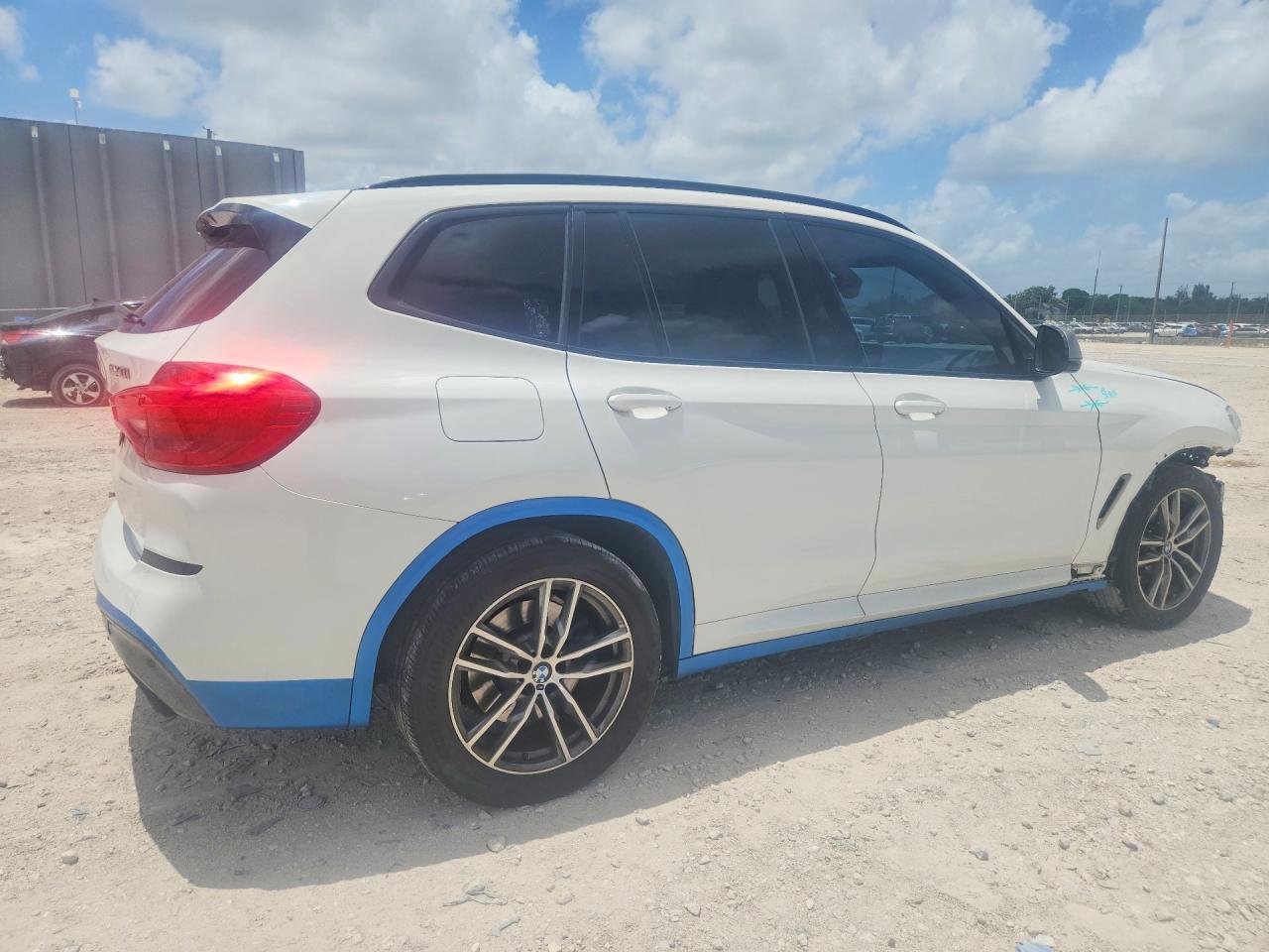 2018 BMW X3 xDrivem40I - Image 3
