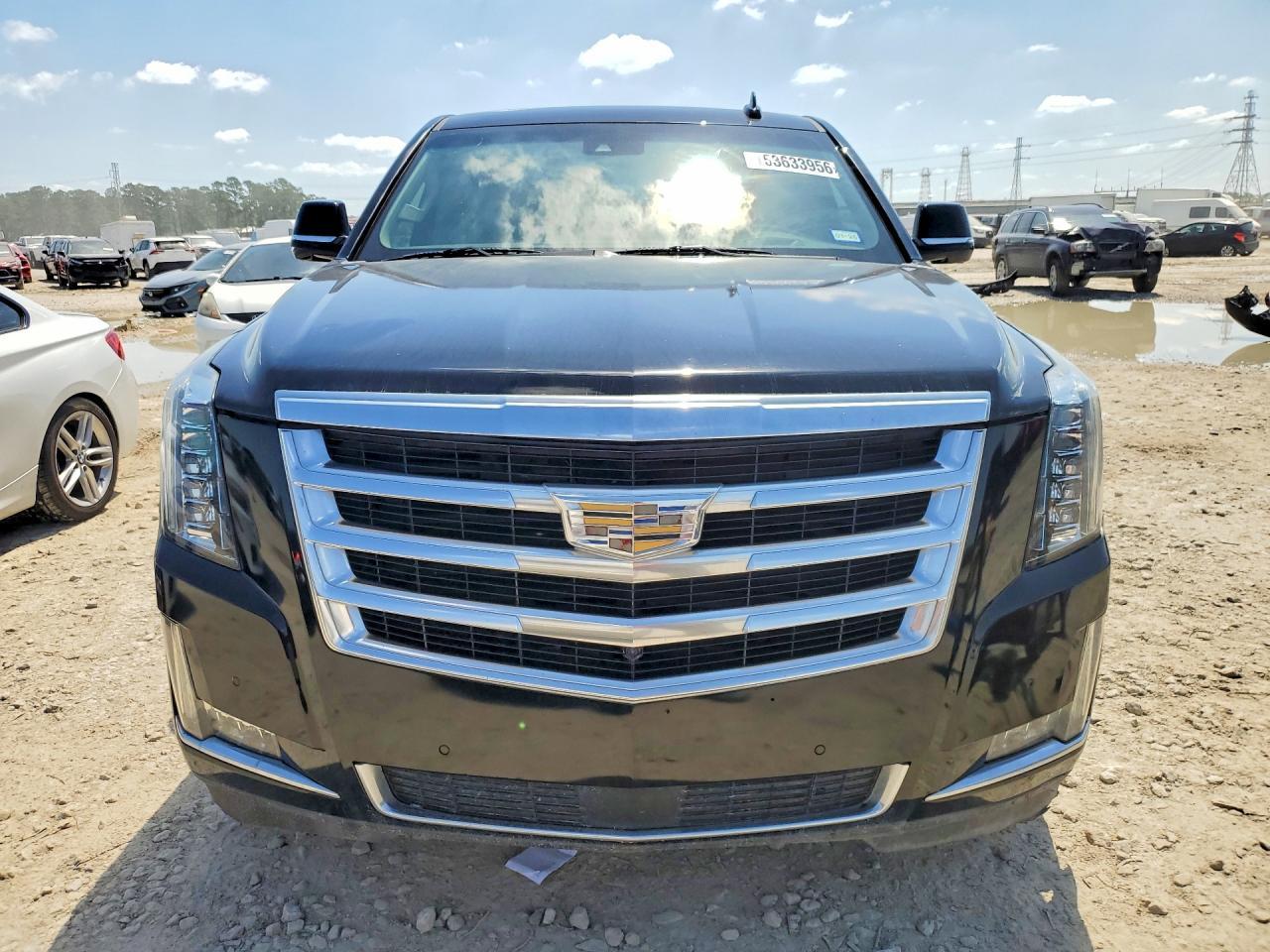 2017 Cadillac Escalade Luxury - Image 5