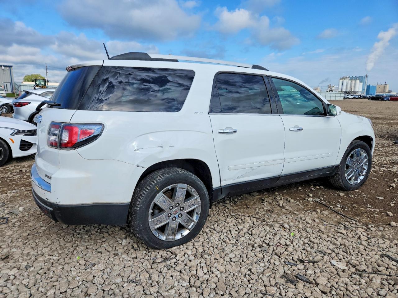 2017 GMC Acadia Limited Slt-2 - Image 3