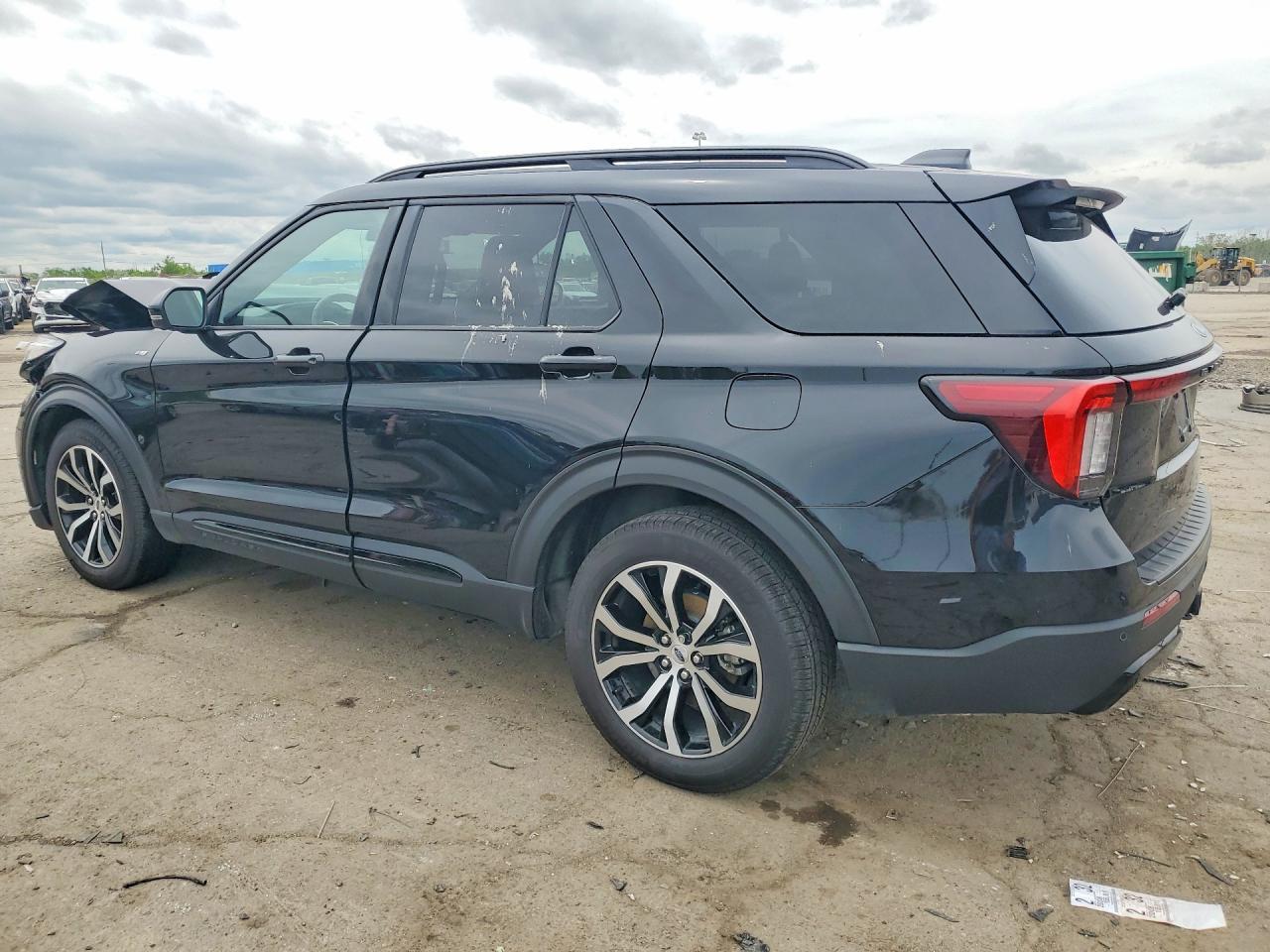 2025 Ford Explorer St-Line - Фото 2