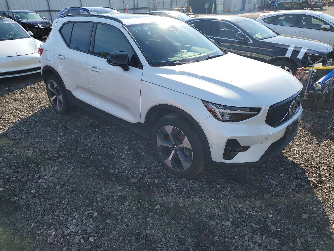 2024 Volvo Xc40 Plus - Фото 4