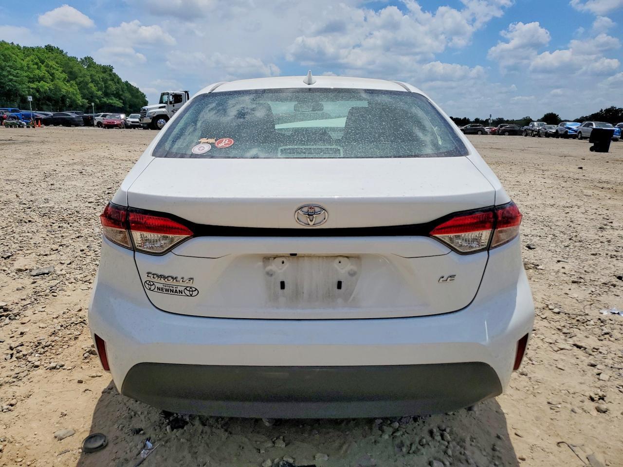2023 Toyota Corolla Le - Image 6