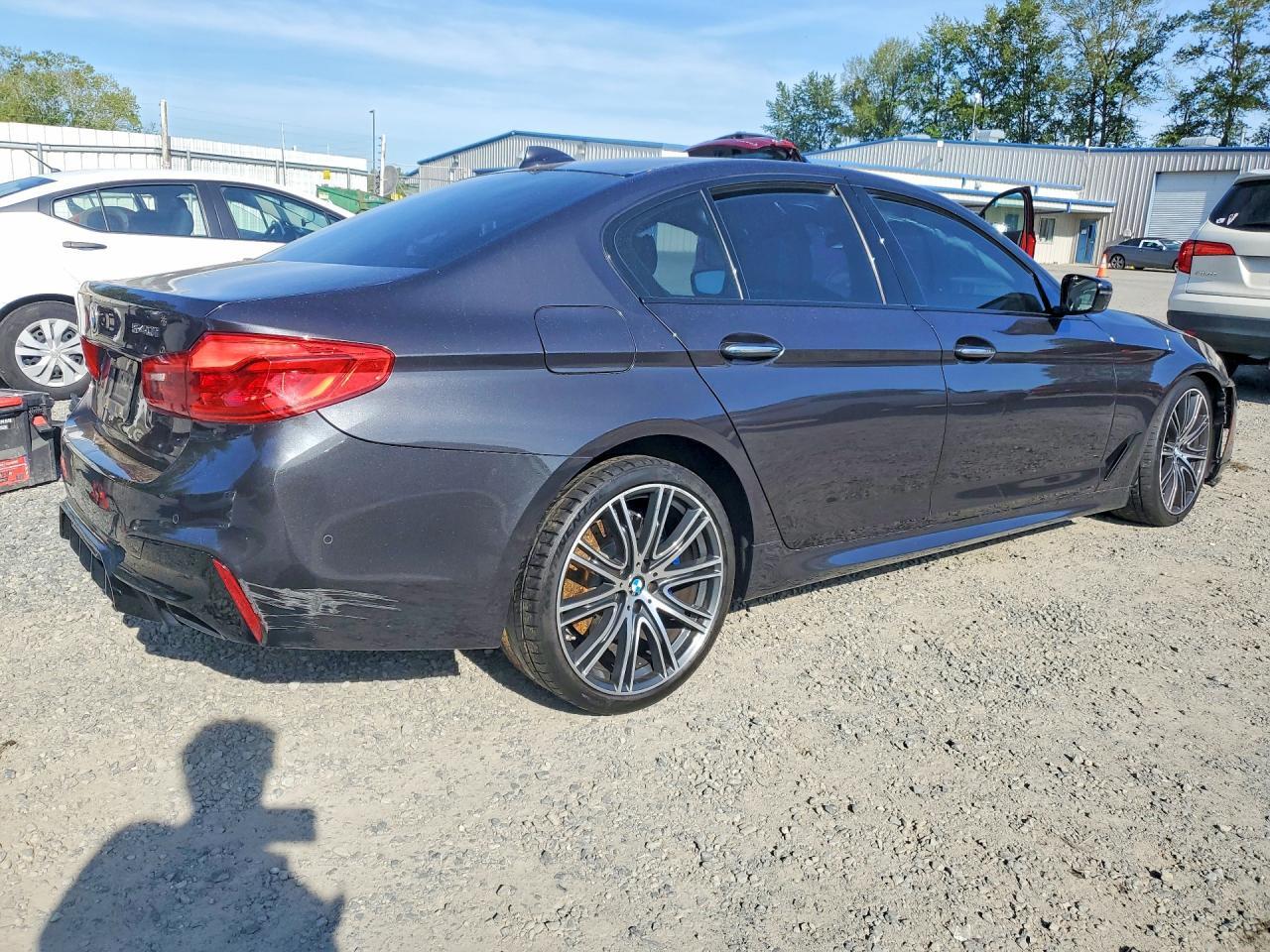 2018 BMW 540 I - Image 3