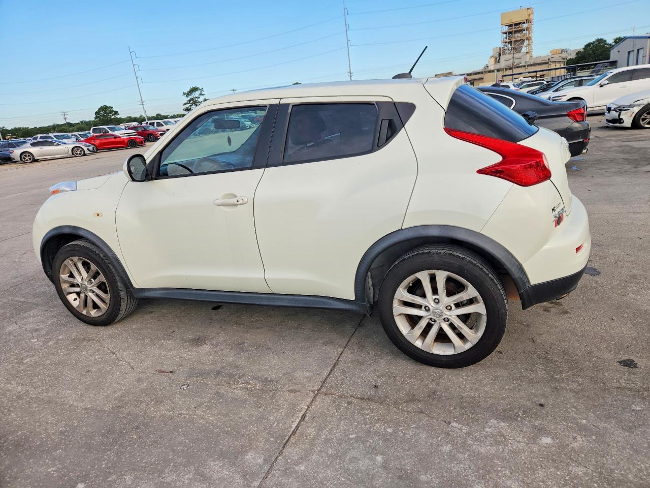 2012 Nissan Juke S - Фото 2