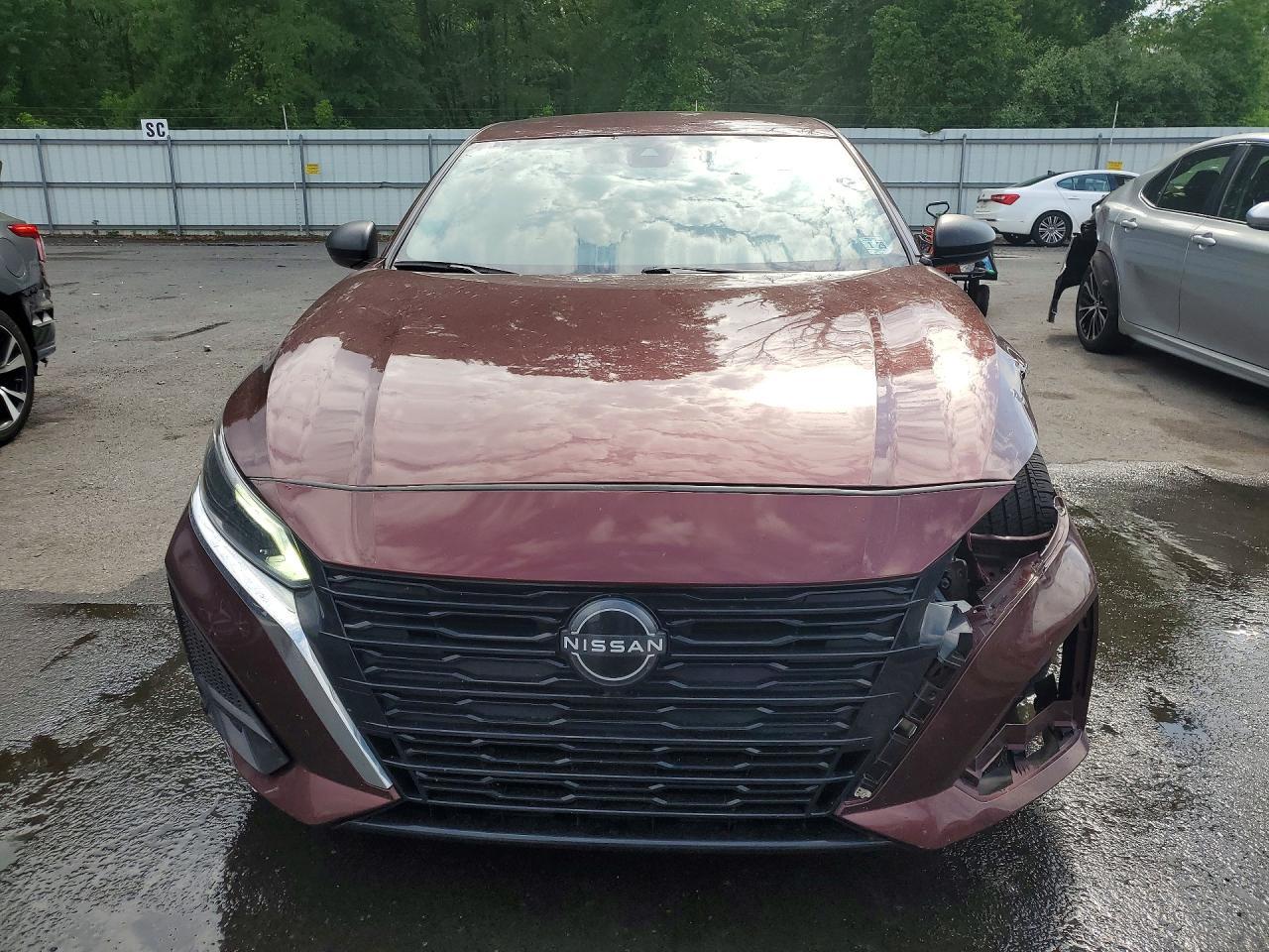 2024 Nissan Altima Sv - Image 5