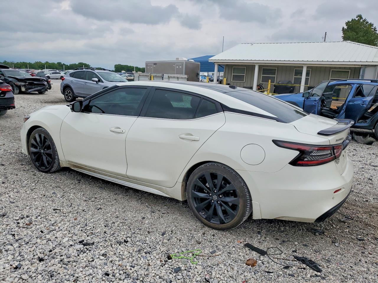 2021 Nissan Maxima Sr - Image 2