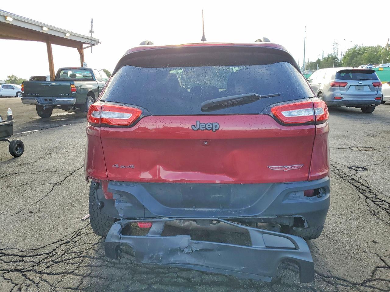 2016 Jeep Cherokee Trailhawk - Фото 6