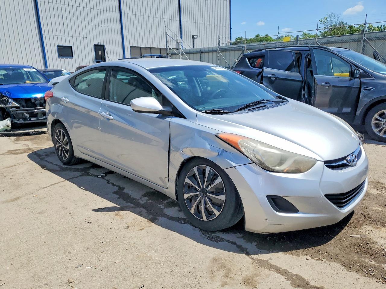 2012 Hyundai Elantra Gls - Фото 4