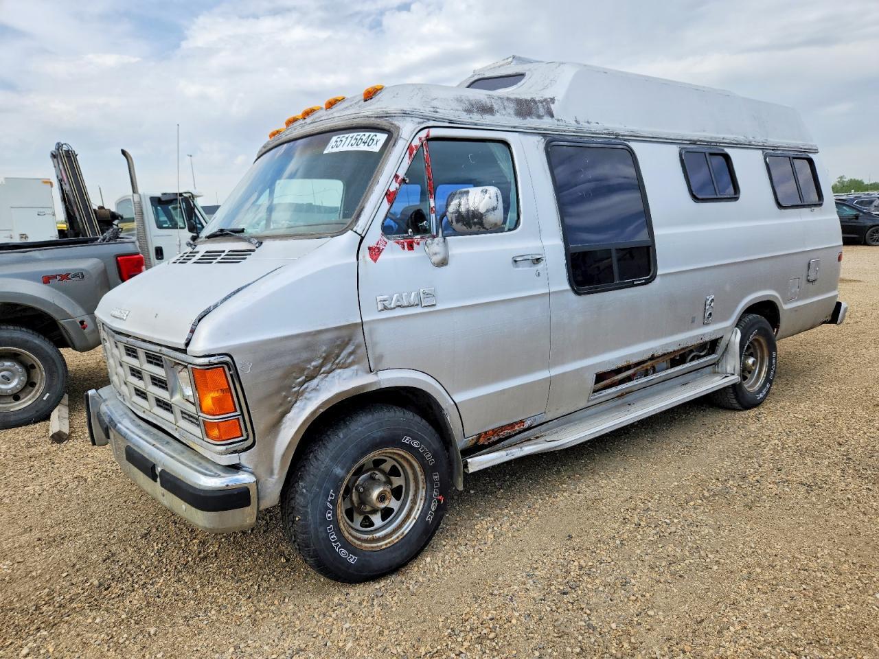 1989 Dodge Ram Van B250 - Image 2