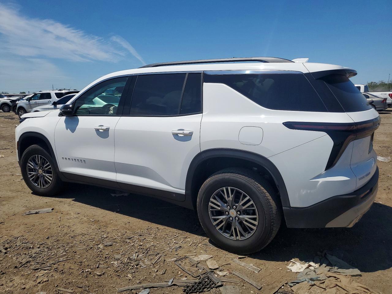 2026 Chevrolet Traverse Lt - Фото 2