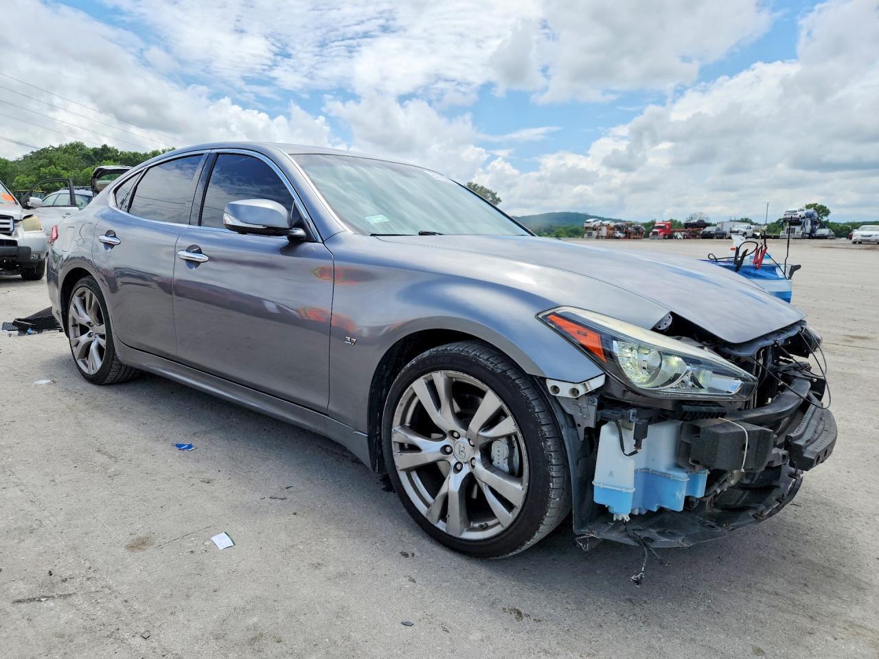 2015 Infiniti Q70 3.7 - Image 4