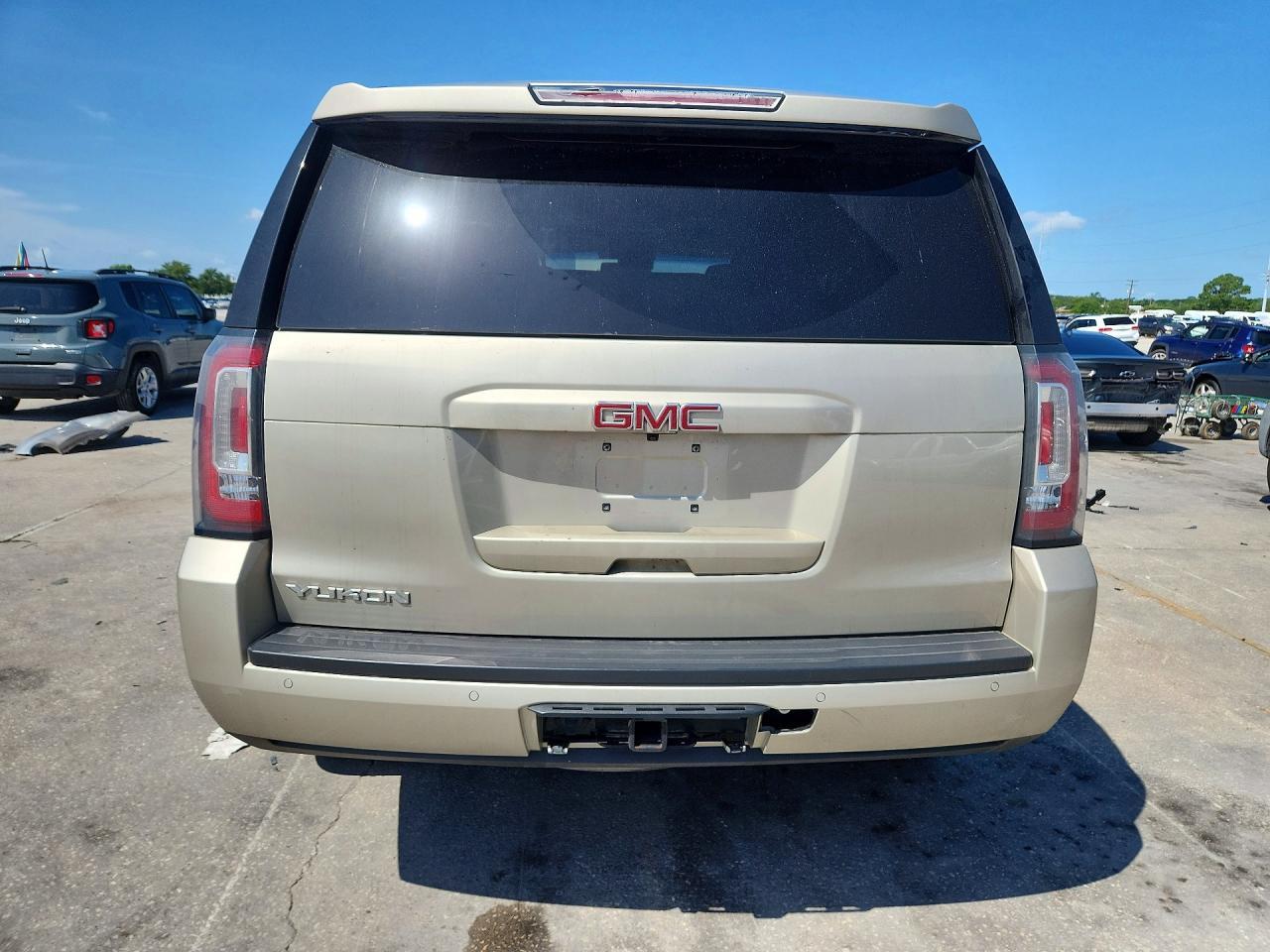 2017 GMC Yukon Slt - Image 6