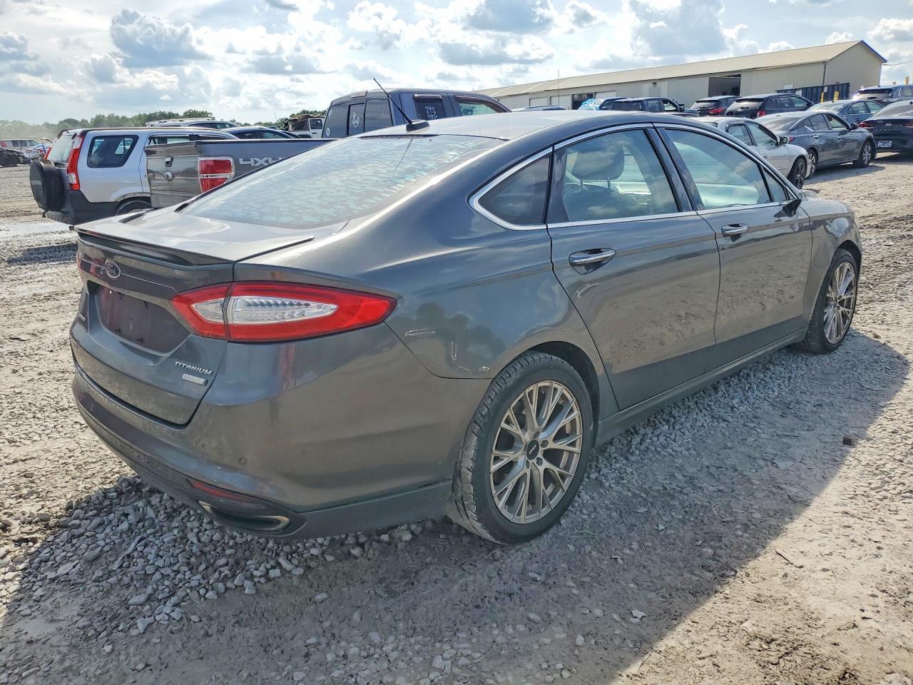 2016 Ford Fusion Titanium - Фото 3